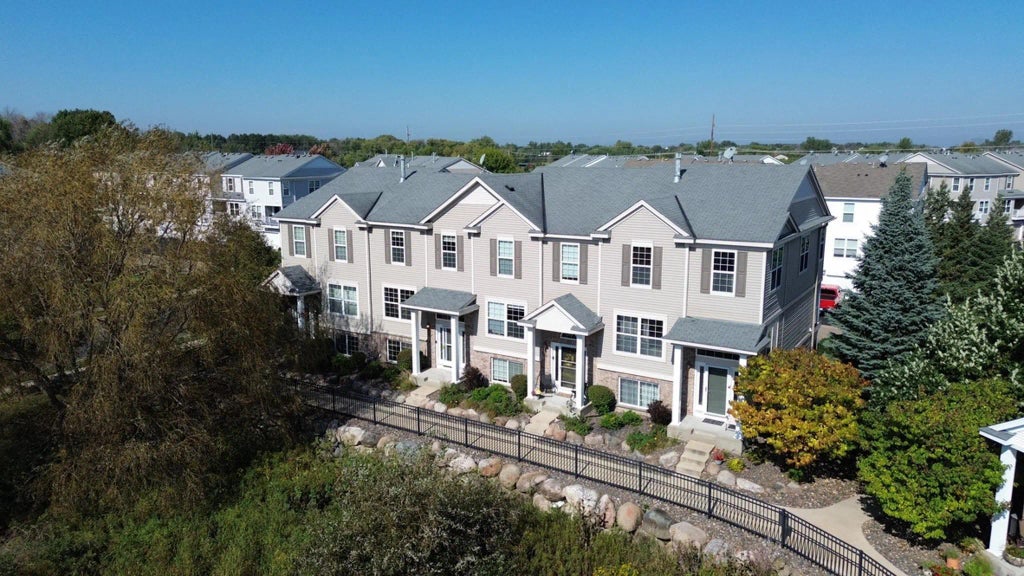 5105 Fairpoint Drive N, Hugo