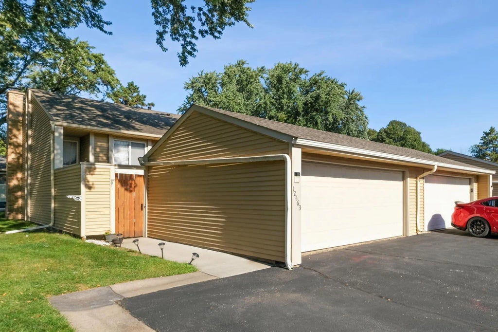 12463 Drake Street Nw, Coon Rapids