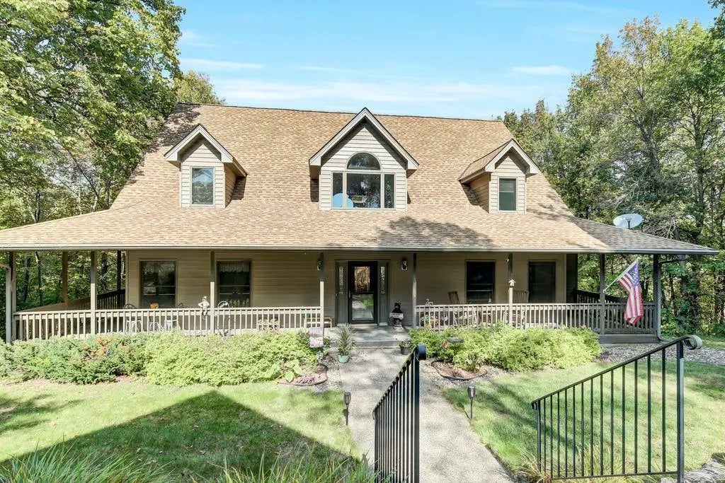 21824 Deep Lake Road, Eden Lake Twp