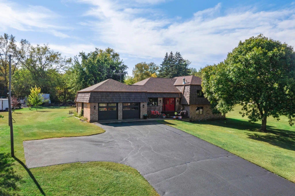 7991 Isaak Avenue Nw, Annandale