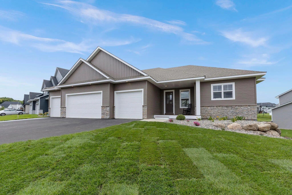 19791 Henning Avenue, Lakeville