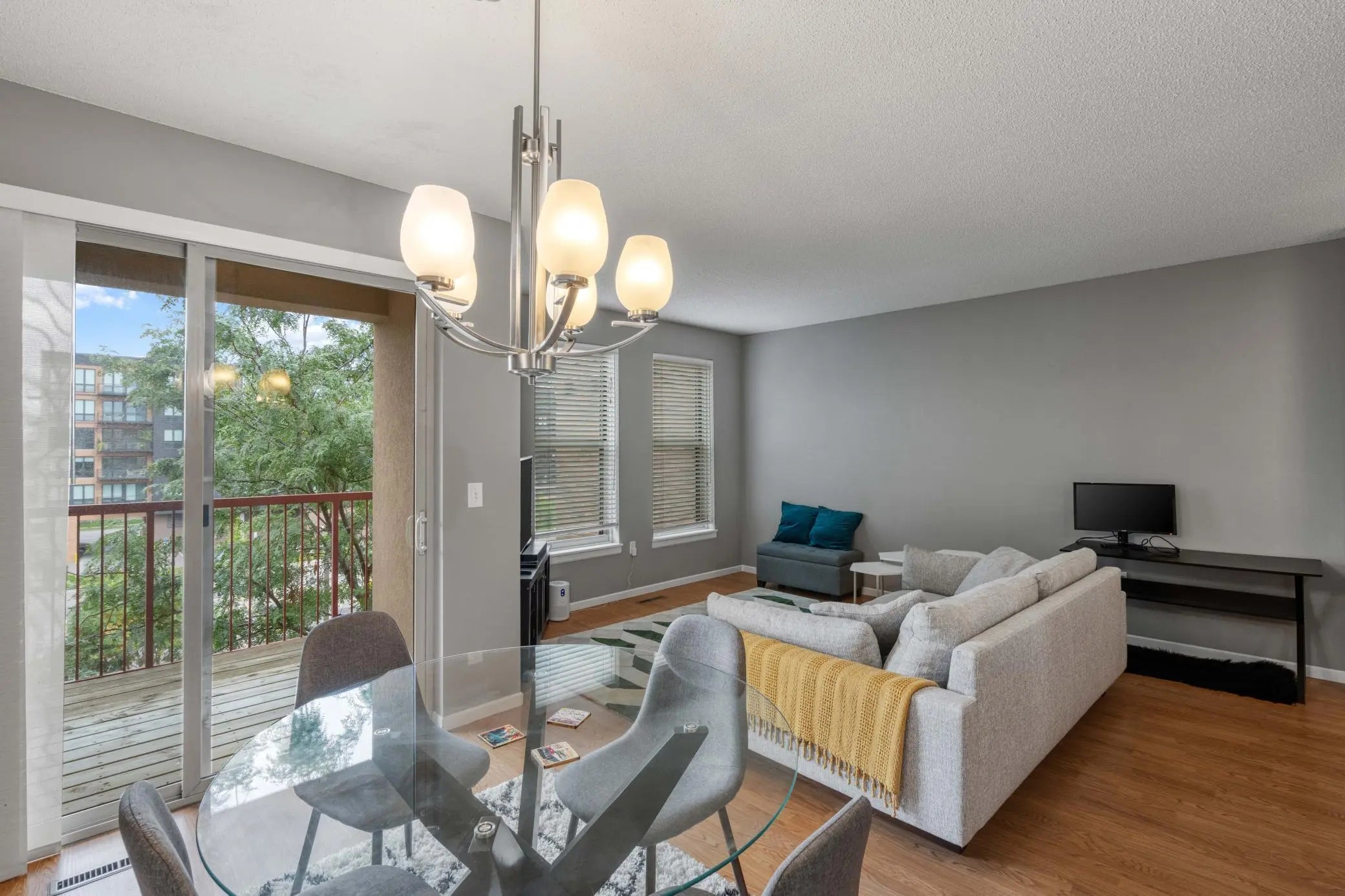 Photo of Listing #6790618