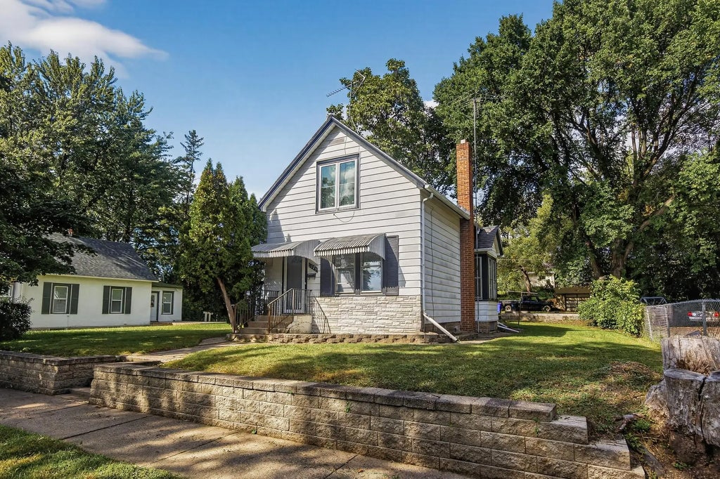 1323 4th Street E, Saint Paul