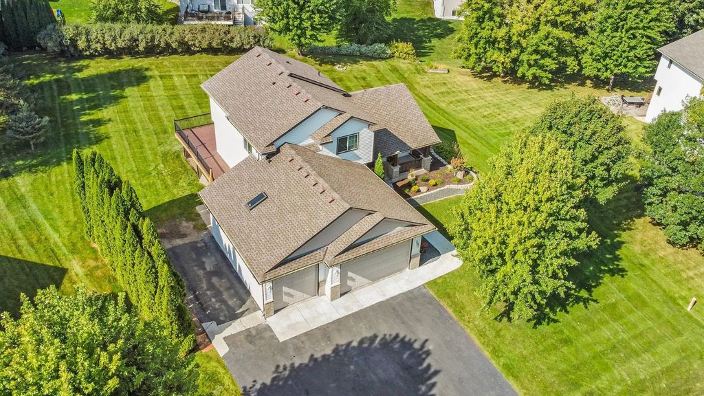 12447 Elm Parkway, Rogers