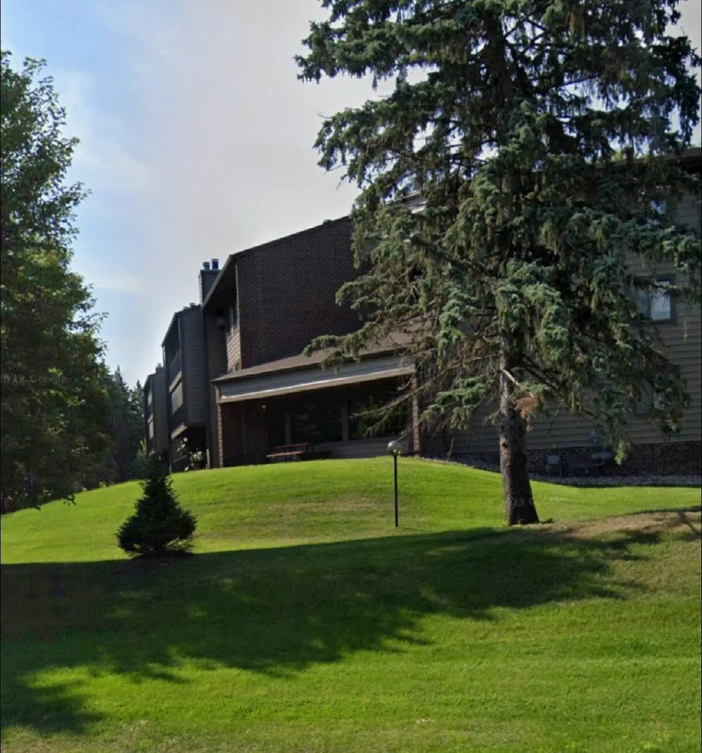 7301 W 101st Street 102, Bloomington