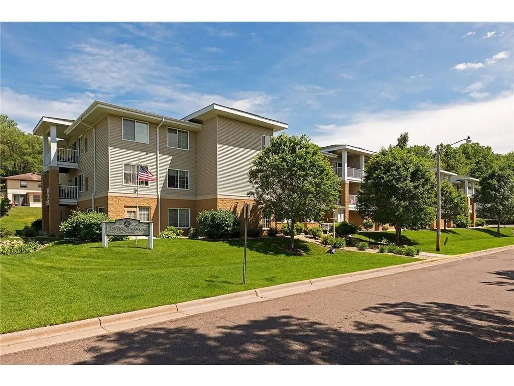 1600 Arundel Street 204, Saint Paul