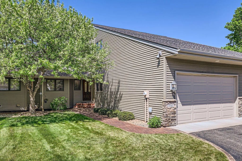 11681 Tulip Street Nw, Coon Rapids