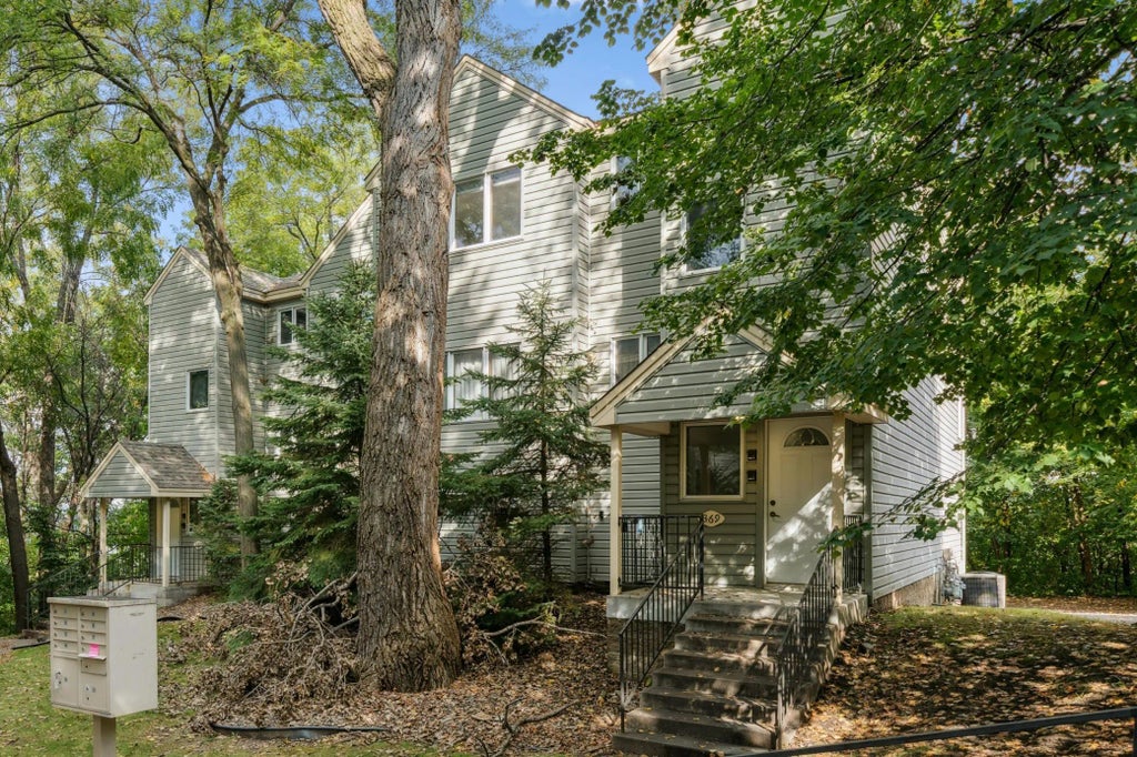 369 Belvidere Street E 369b, Saint Paul