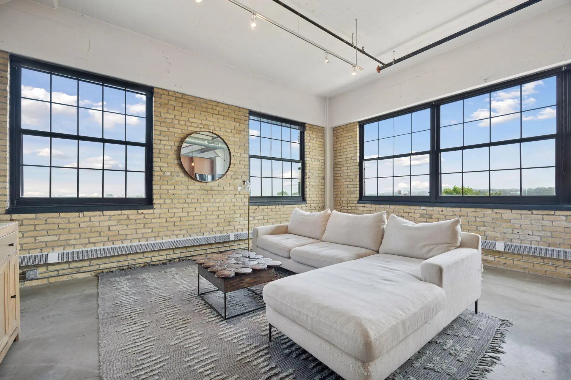 Photo of Listing #6791199