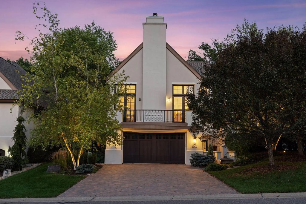 1660 Carriage Path, Golden Valley