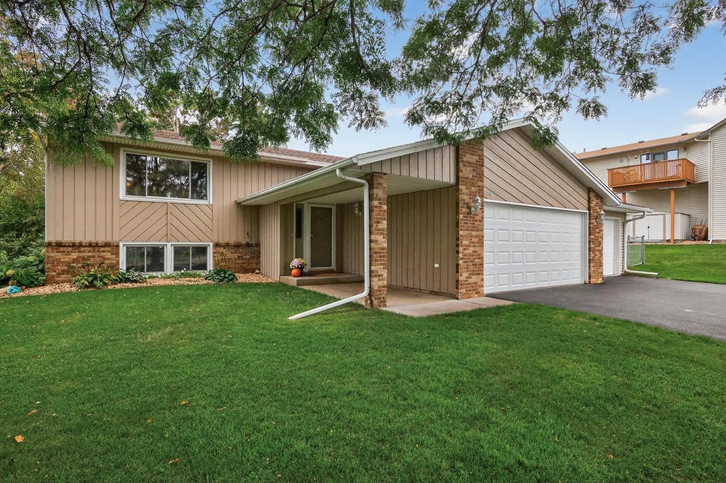 3750 80th Street E, Inver Grove Heights