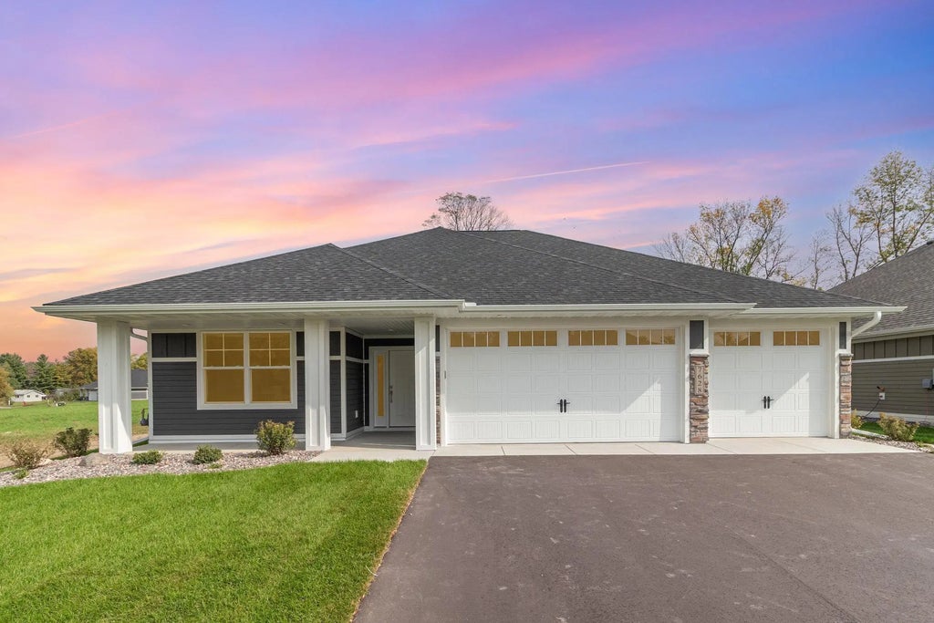 7628 Ocean Avenue, Otsego