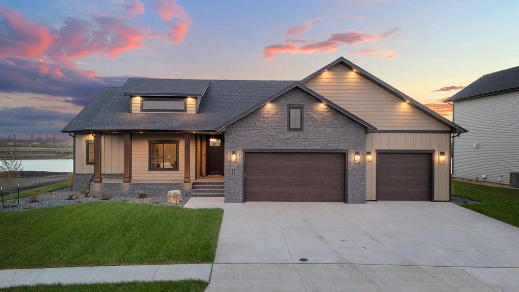 8153 Memory Lane, Horace