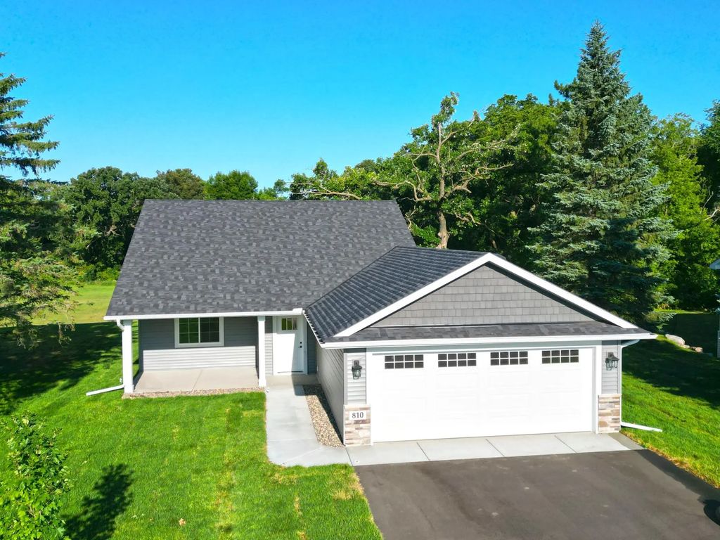 810 Morrison Avenue, Annandale