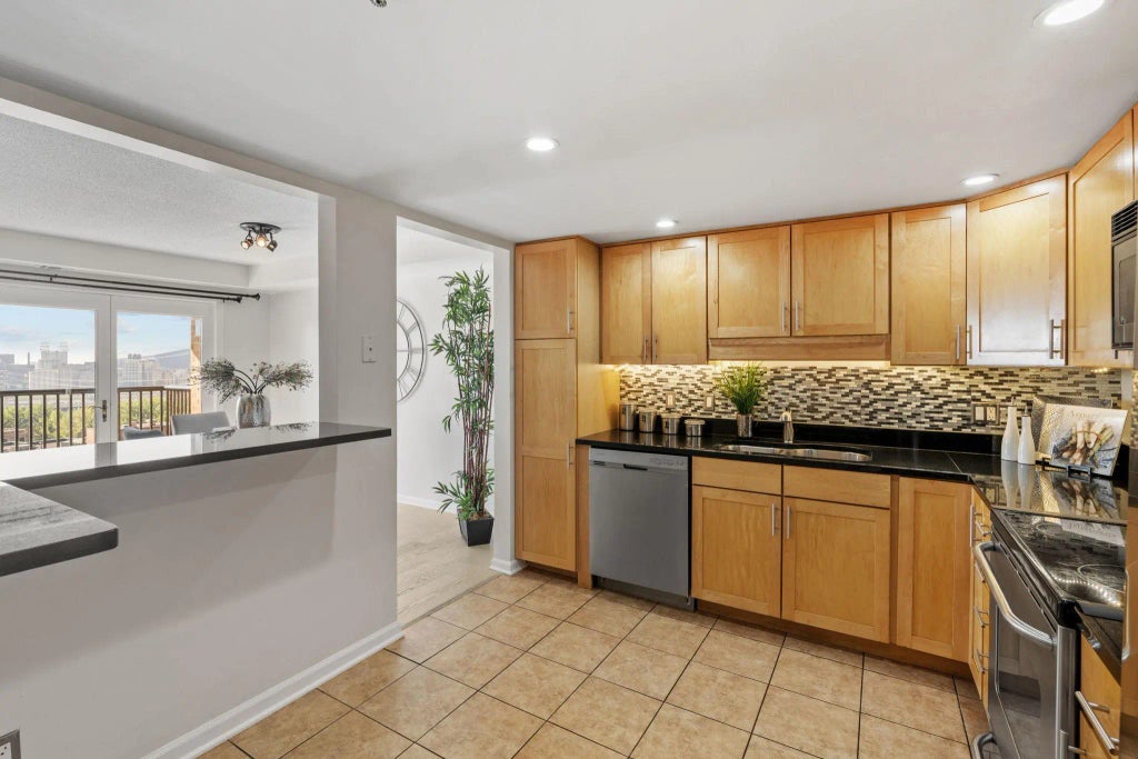 110 1st Avenue Ne F1202, Minneapolis