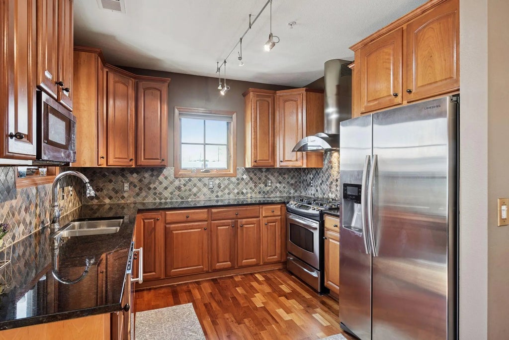 4100 Spring Street 214, Spring Park