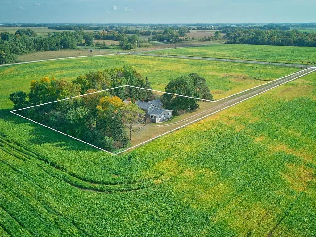 24859 Falcon Avenue, Winsted