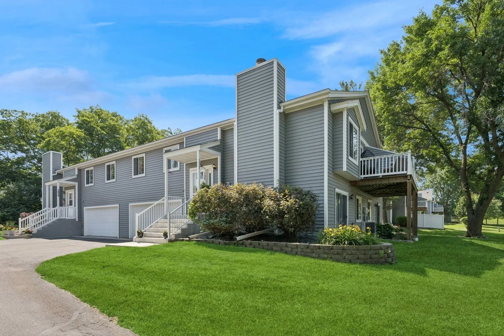 5627 Pompano Drive, Minnetonka