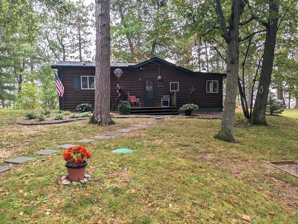 20451 485th Street, McGregor