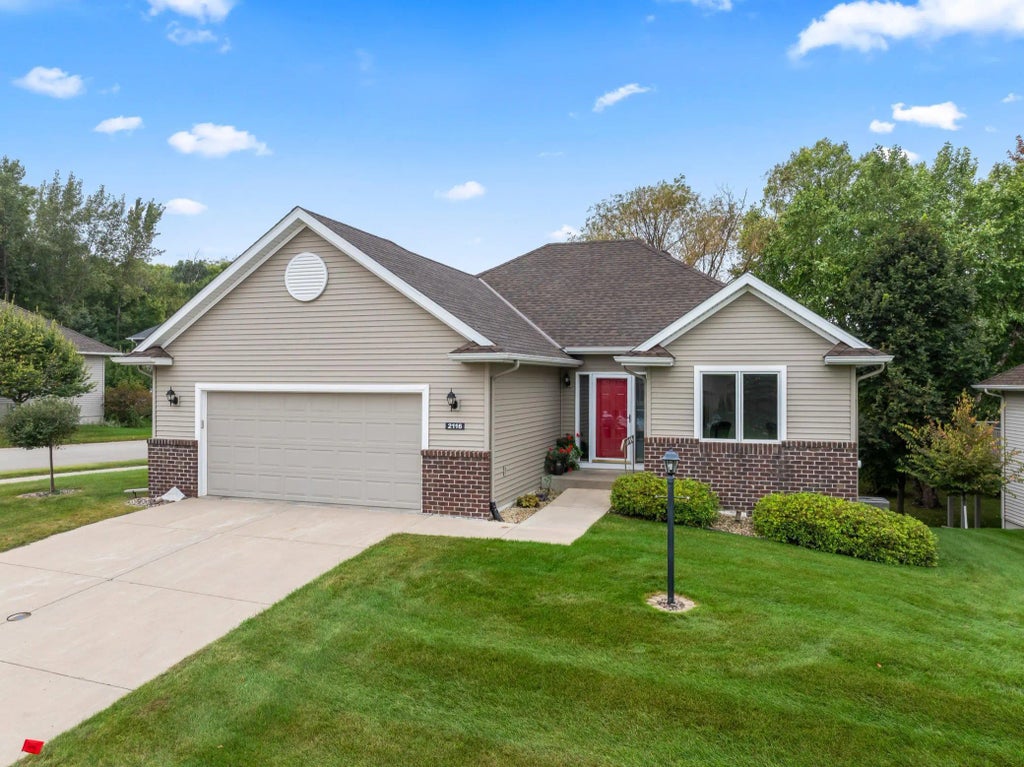 2116 Park Pointe Drive, Northfield