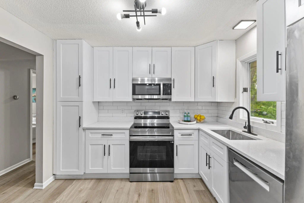 228 16th Avenue Sw, New Brighton