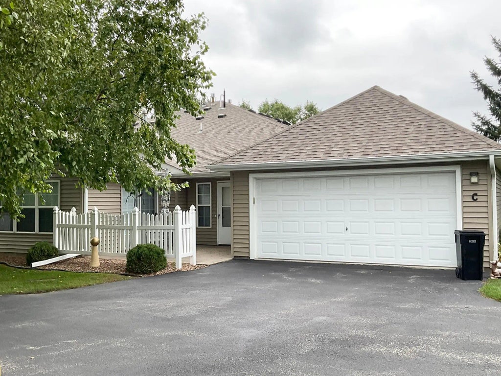 2102 Oak Tree Lane #c, Austin