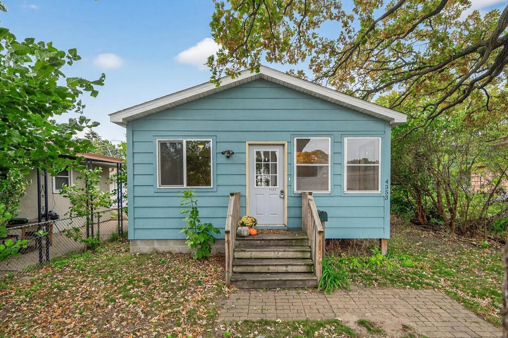 4353 Main Street Ne, Columbia Heights