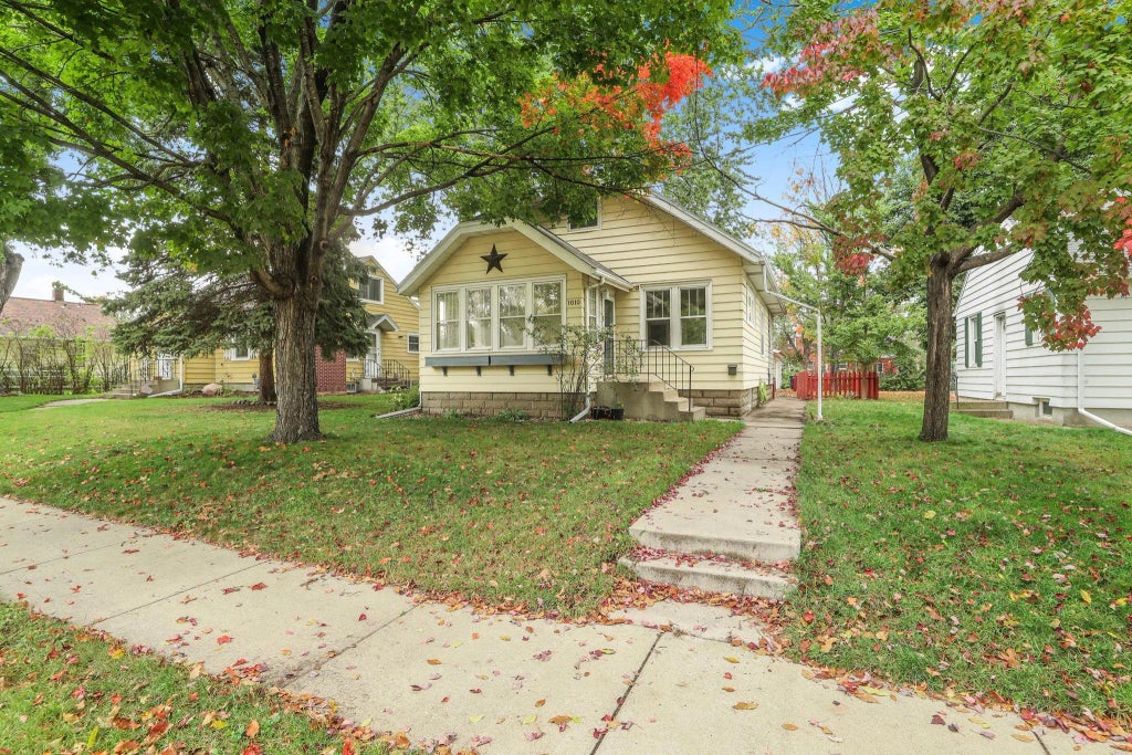 1010 8th Avenue N, Saint Cloud