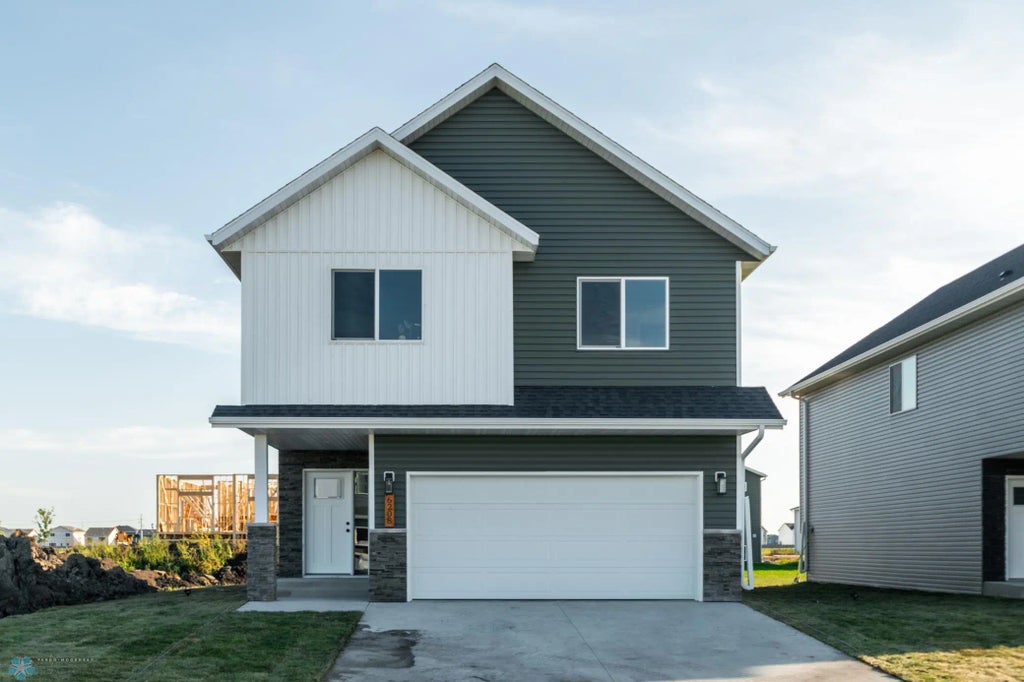 6208 86th Avenue S, Horace