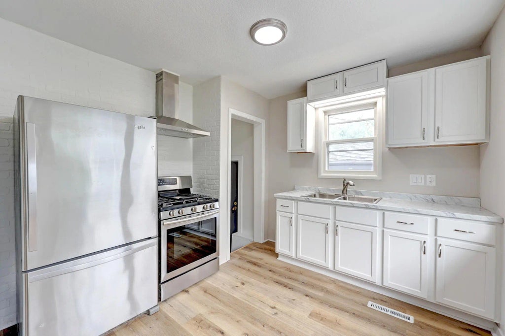 3333 Minnehaha Avenue, Minneapolis