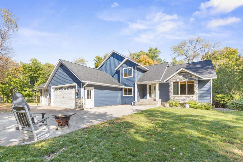 2770 11th Street Nw, Buffalo