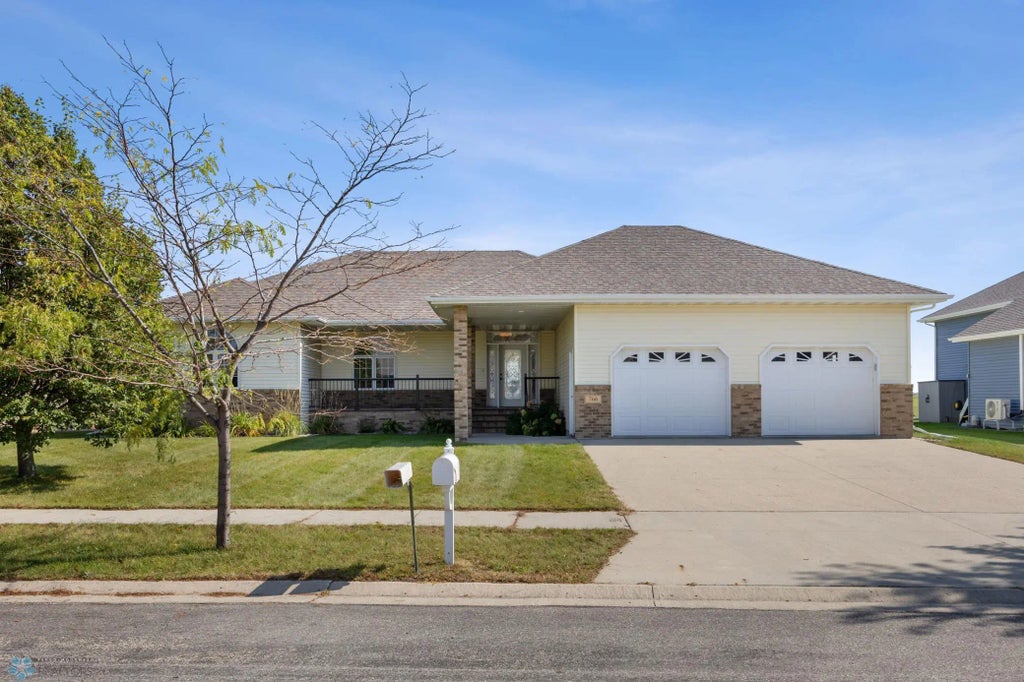 766 36th Street S, Moorhead