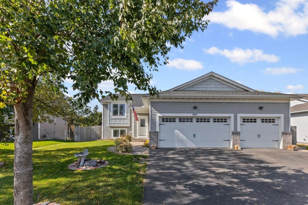 901 Whiskey Road Nw, Isanti