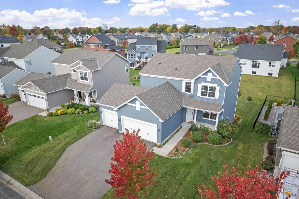 1244 Crosswinds Way, Waconia