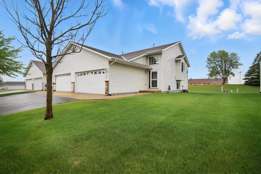 140 Cedar Cove Lane, Owatonna