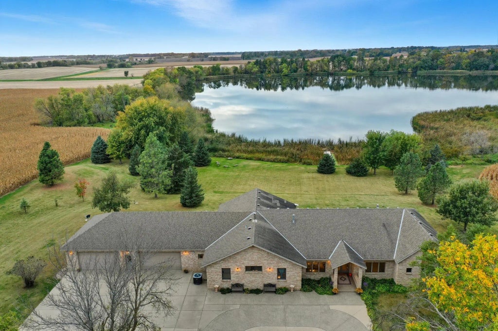 10703 187th Street, Rich Valley Twp