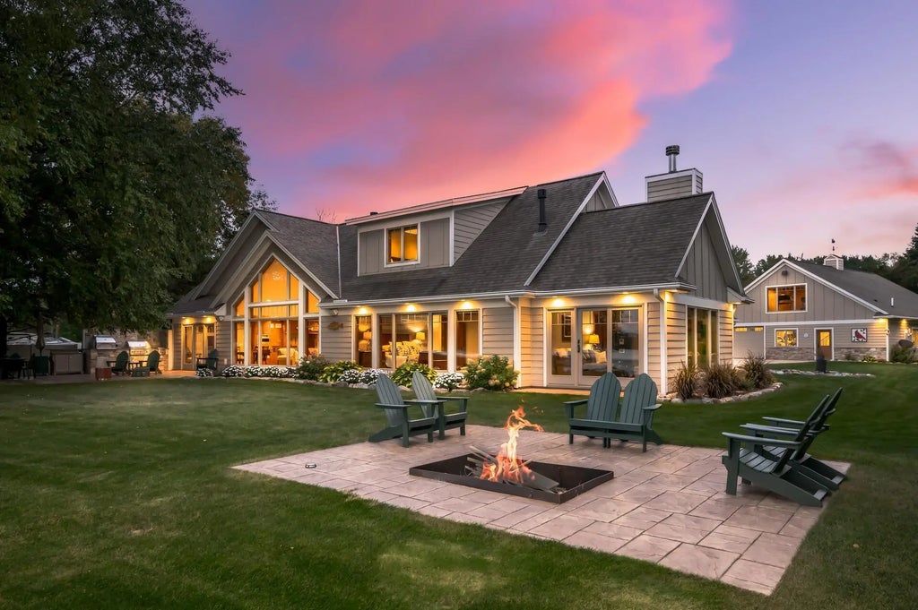 47096 Maple Leaf Lane, Elysian