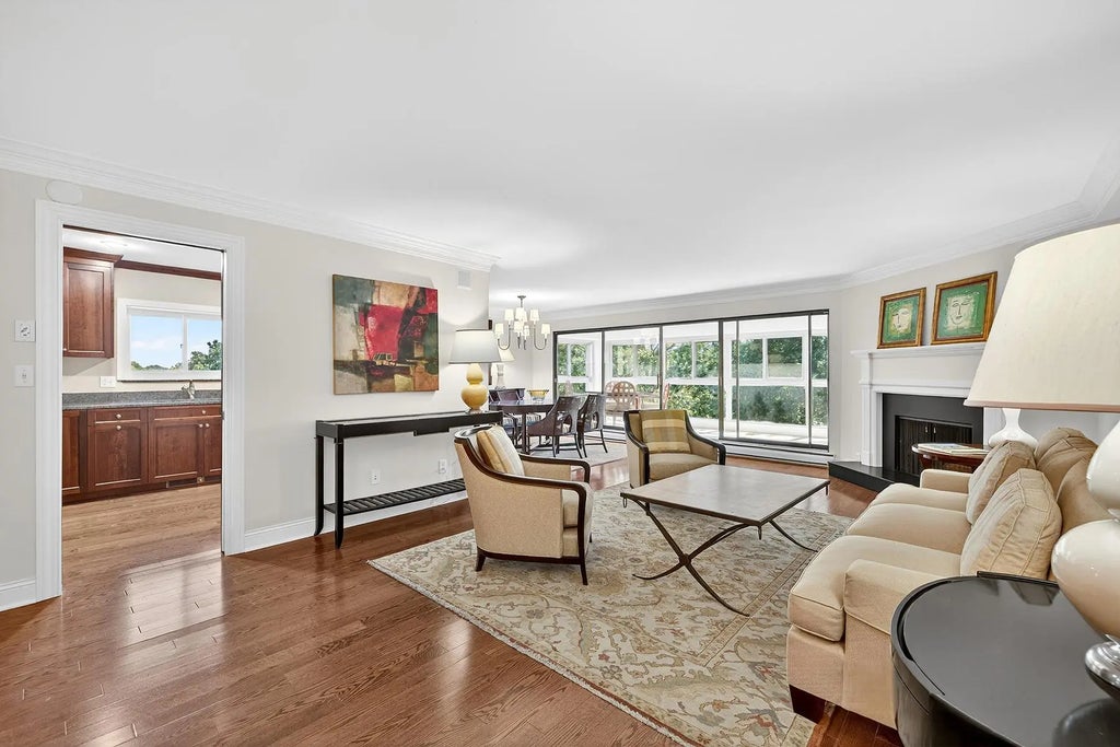 4075 W 51st Street 406, Edina