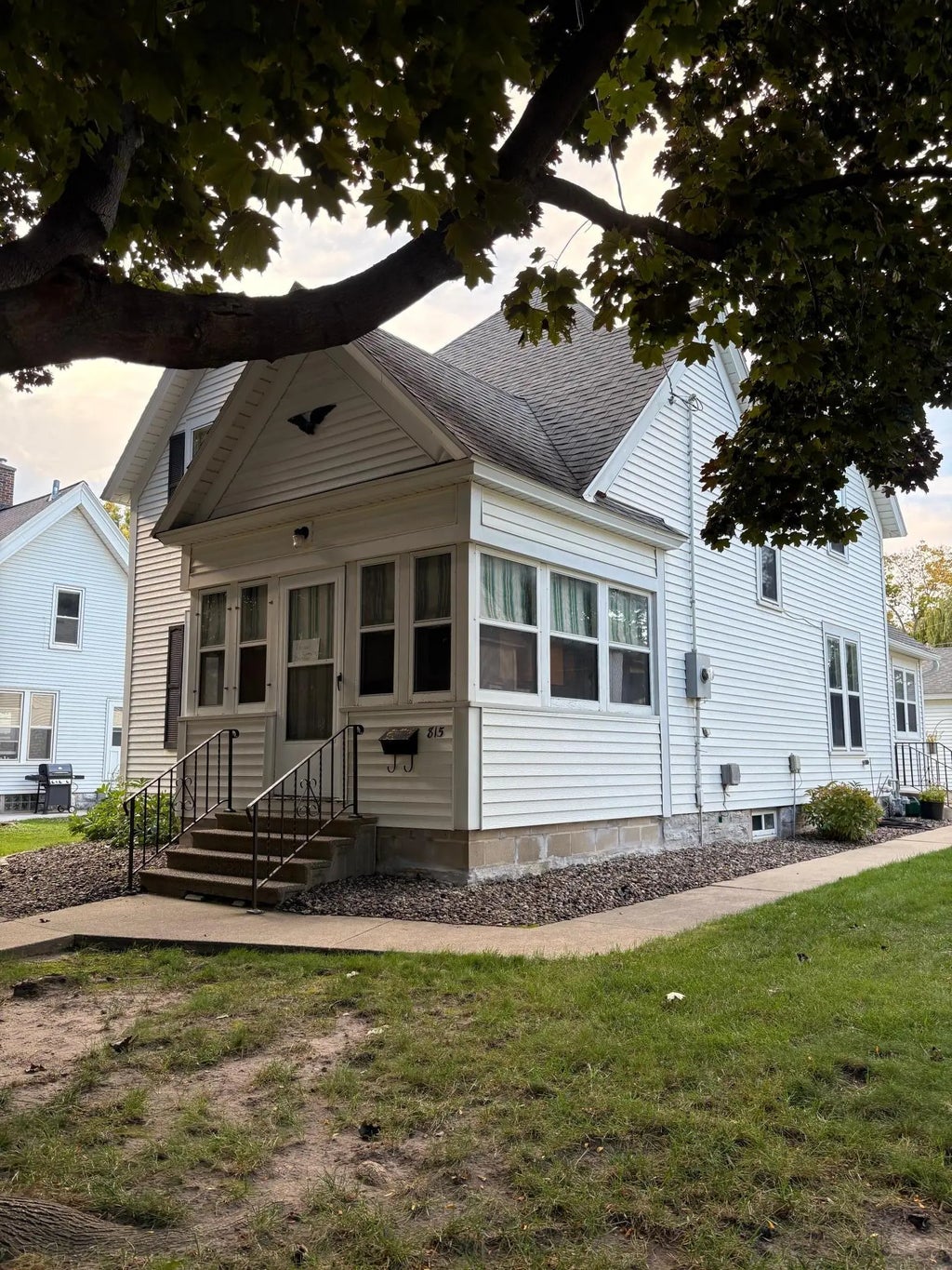 815 E Center Street, Rochester