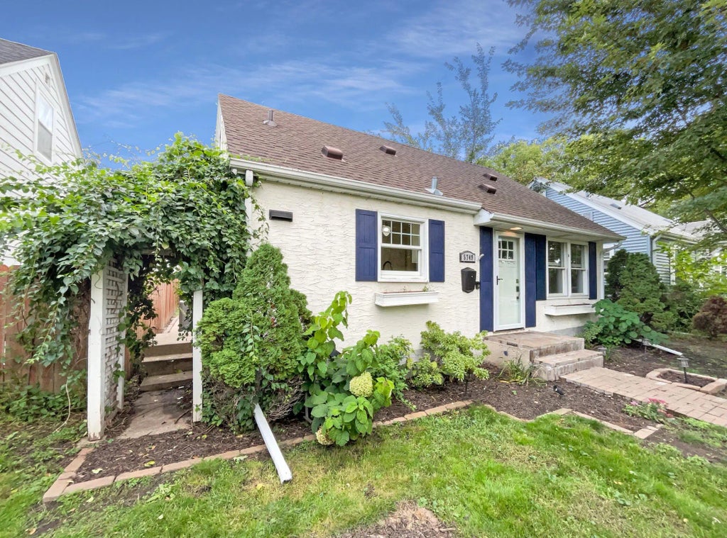 5749 27th Avenue S, Minneapolis