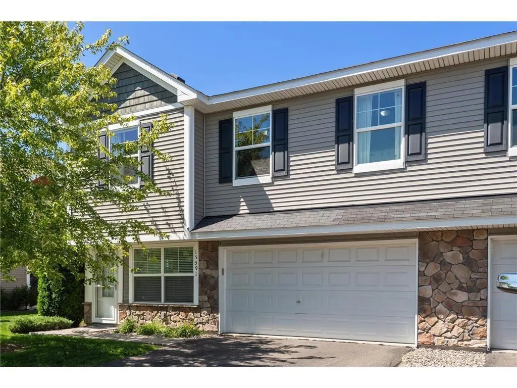 15591 60th Avenue N, Plymouth