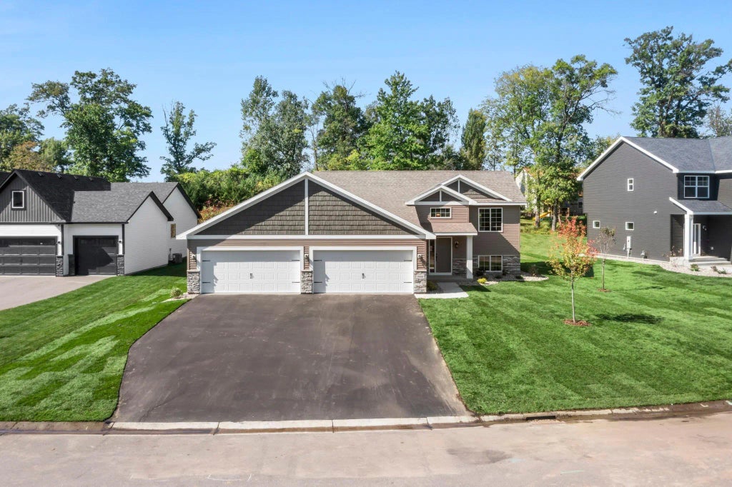 19488 Carson Court Nw, Elk River