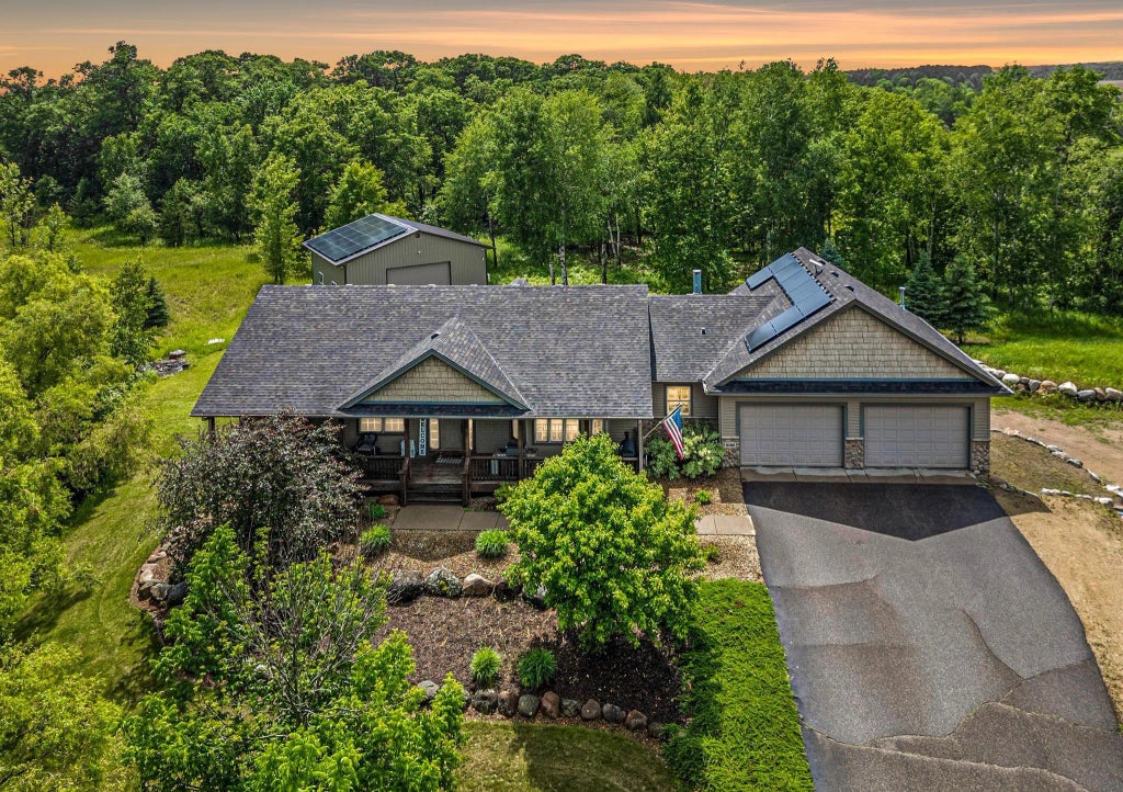 5180 241st Court Nw, Saint Francis