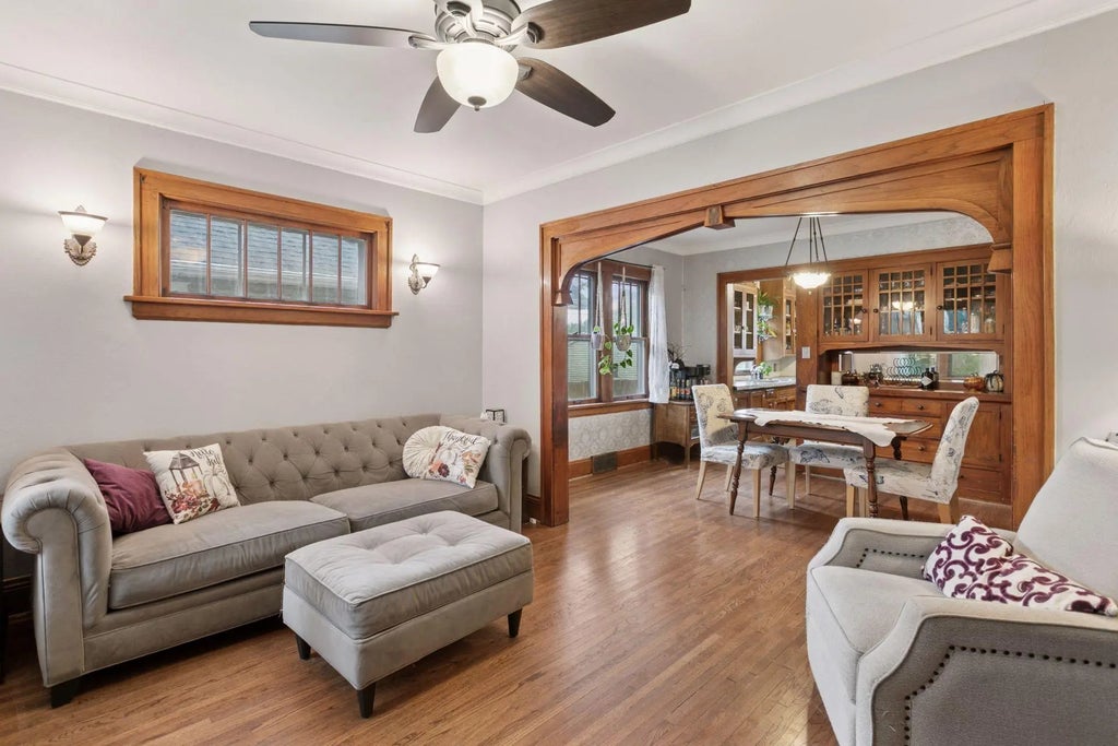 958 James Avenue, Saint Paul