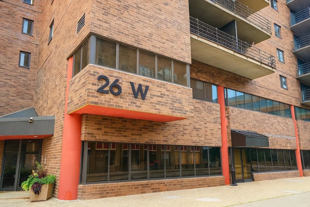 26 10th Street W 510, Saint Paul