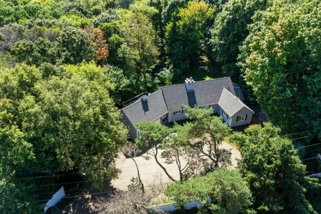 18505 Minnetonka Boulevard, Deephaven