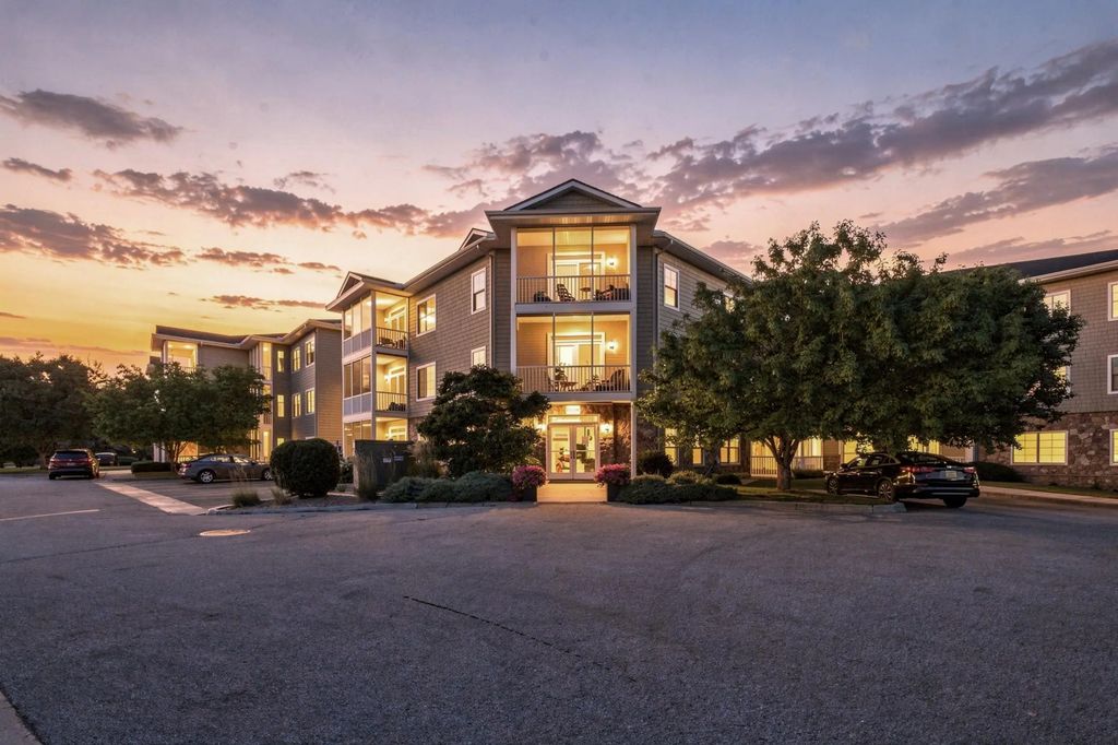110696 Village Road 307, Chaska