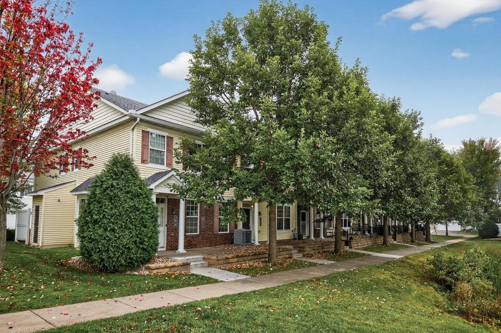 7580 Lower 11th Street N, Oakdale