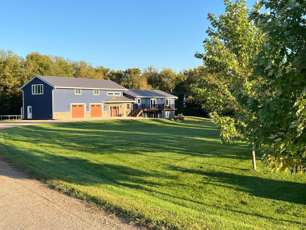 21377 County Road 5, Barrett