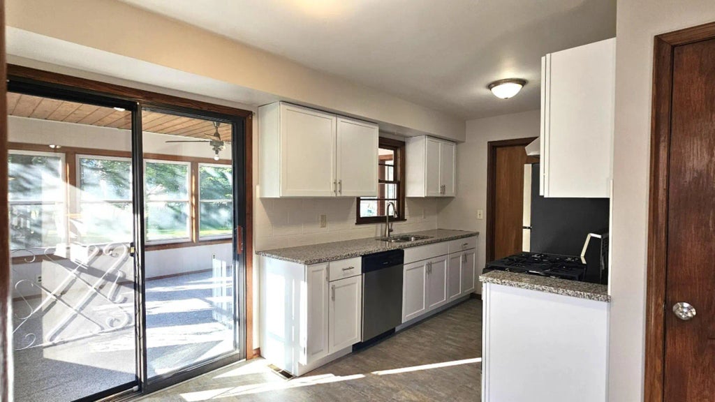 6819 65th Avenue N, Brooklyn Park